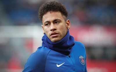 DP体育-伯贝这脚兜射美如画